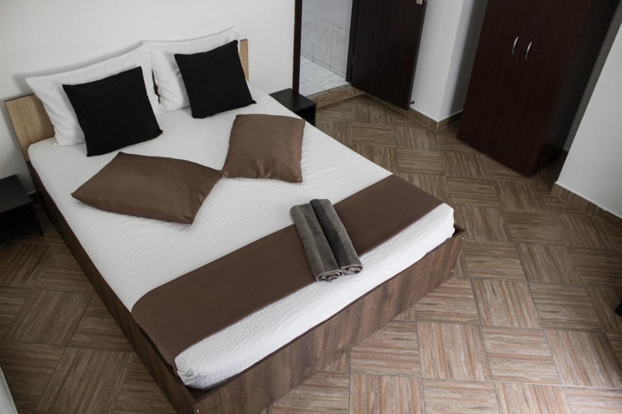 Hotel Daddy House à Turda Extérieur photo